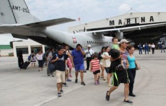 plane evacuate Acapulco